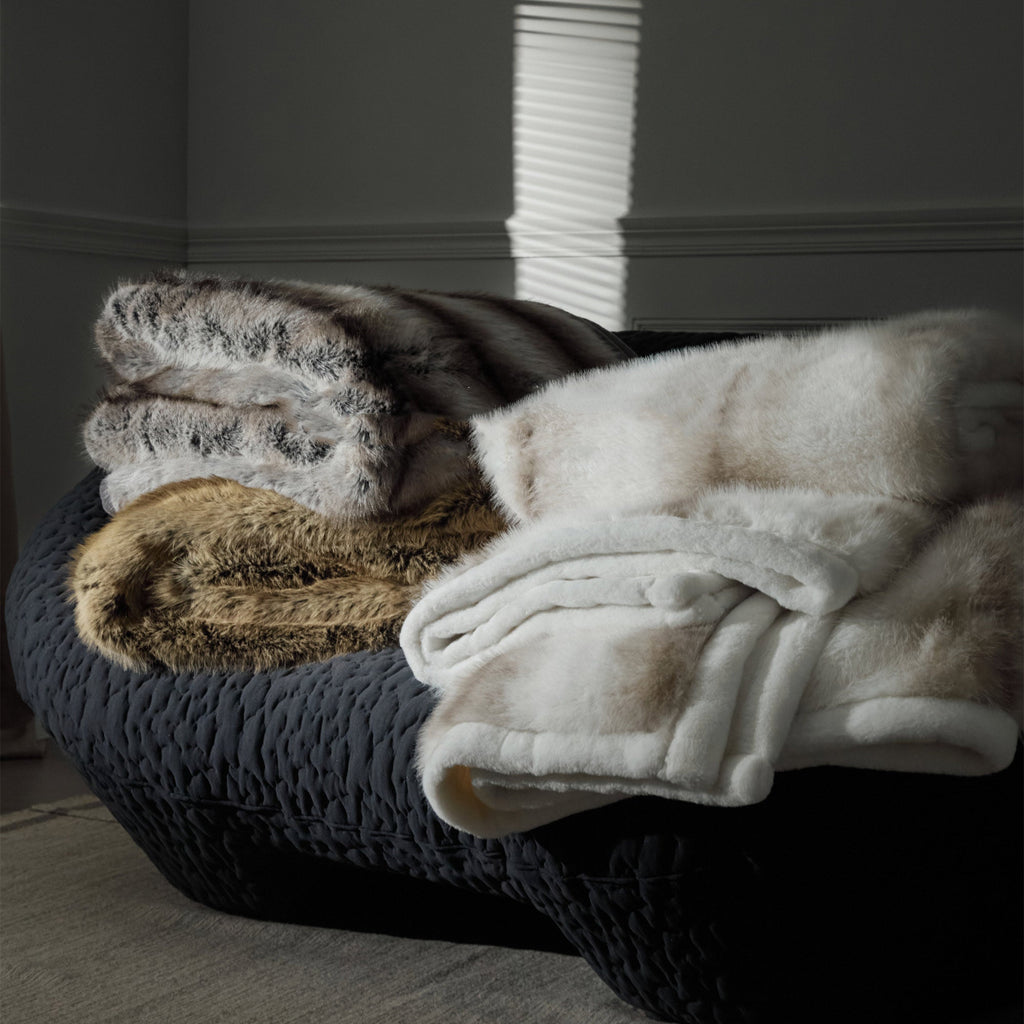 Luxury Soft Faux Fox Fur Blanket | Eco-Friendly 3CARATS